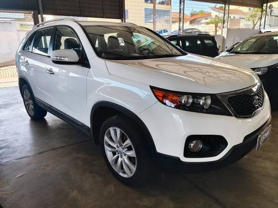 KIA SORENTO 2.4 EX2 4X2 16V GASOLINA 4P 7 LUGARES AUTOMÁTICO